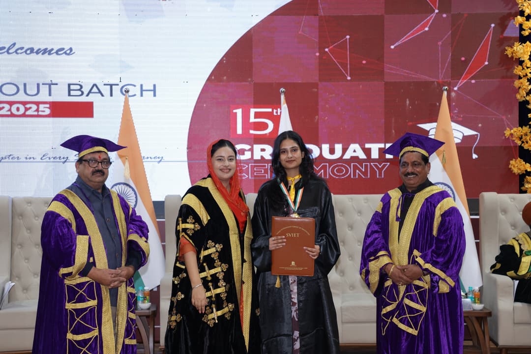 Convocation graduates